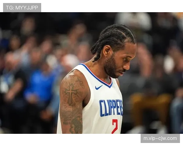 乌度卡指出快船巨变 莱昂纳德成为绝对进攻核心无需分摊球权 乌度卡指出快船巨变 莱昂纳德成为绝对进攻核心无需分摊球权