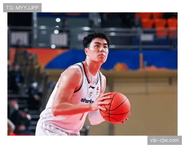 上海李添荣64.1%三分命中率 替补火力提供稳定输出